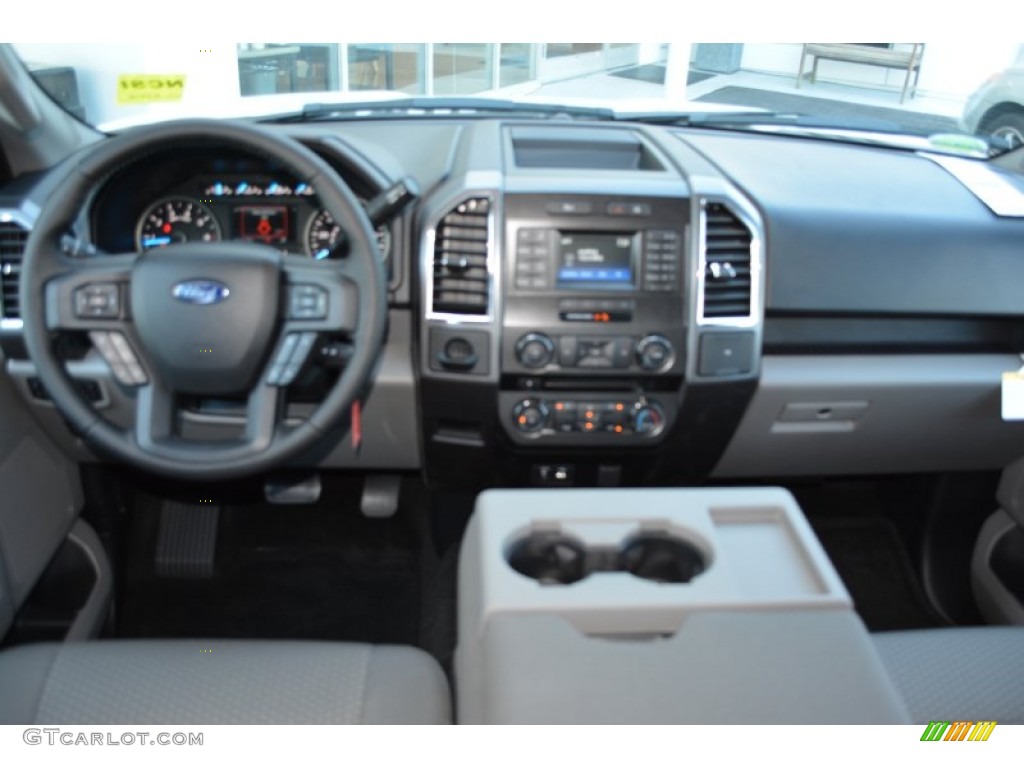 2015 F150 XLT SuperCrew - Oxford White / Medium Earth Gray photo #11