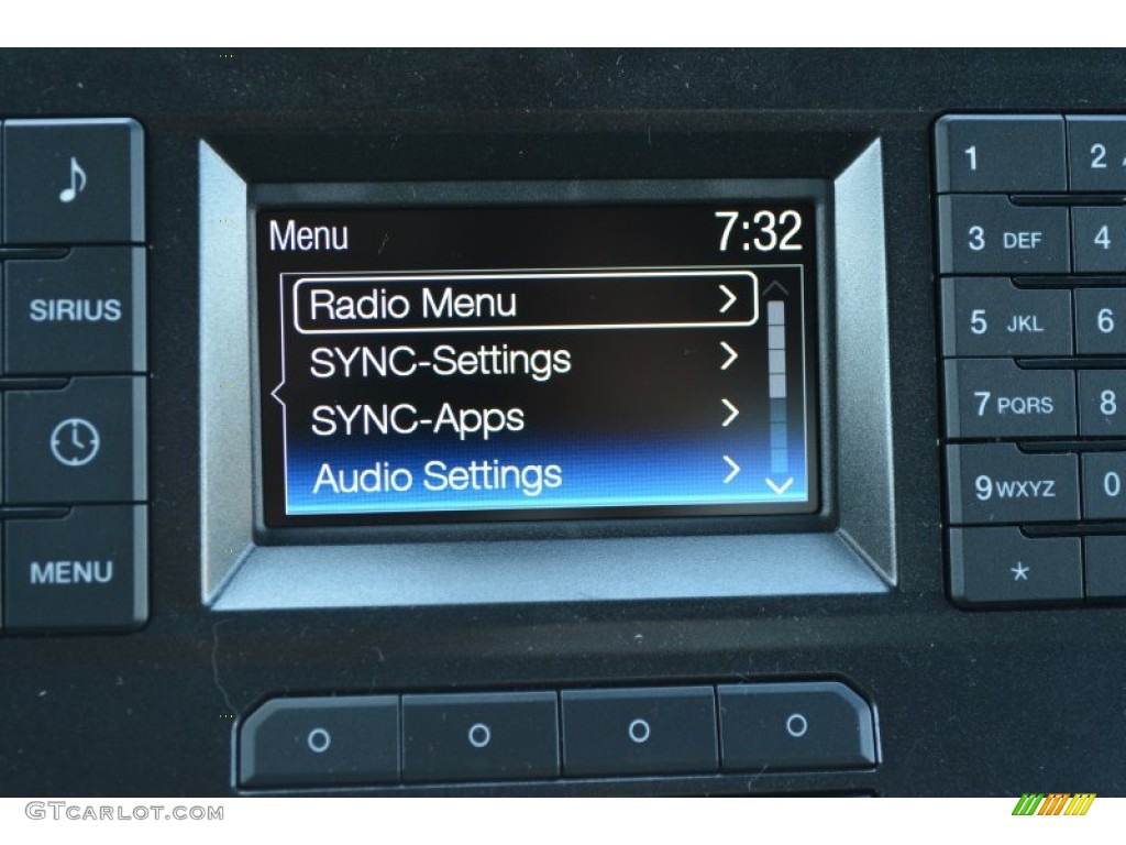 2015 F150 XLT SuperCrew - Oxford White / Medium Earth Gray photo #13