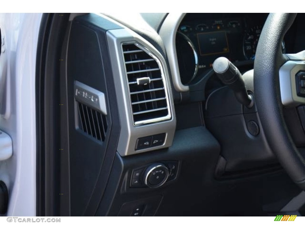 2015 F150 Lariat SuperCrew 4x4 - Oxford White / Black photo #21