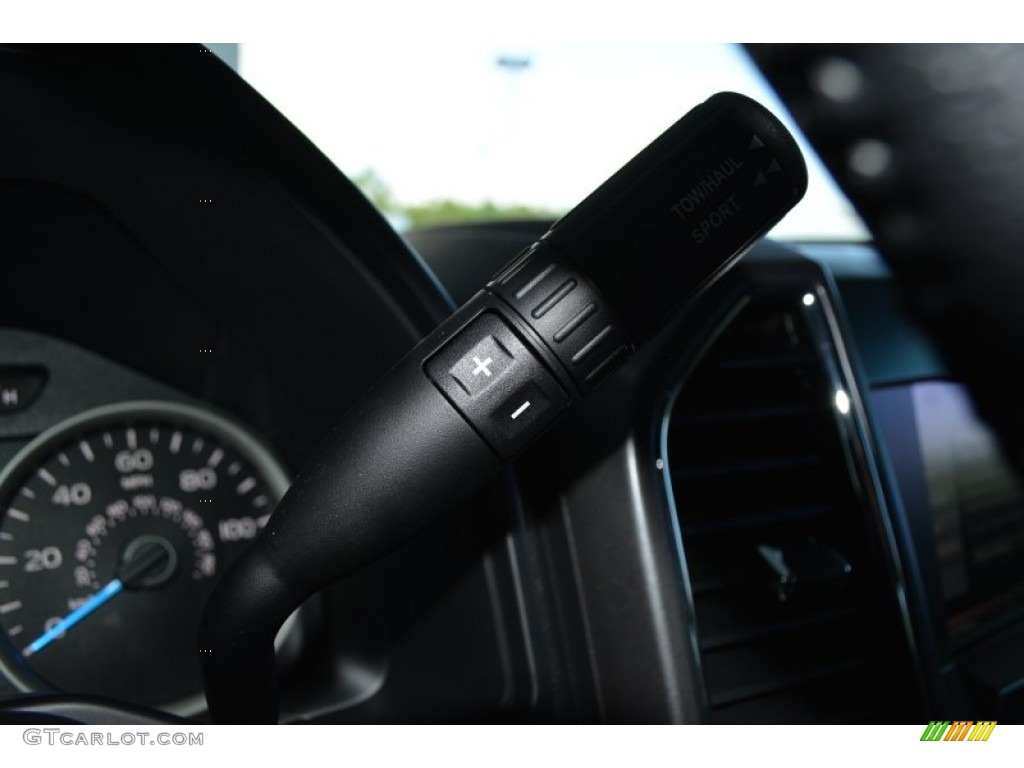 2015 F150 XLT SuperCrew - Tuxedo Black Metallic / Medium Earth Gray photo #21