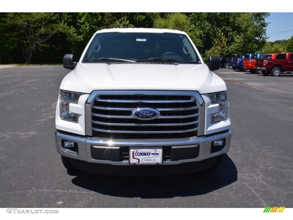 2015 F150 XLT SuperCab - Oxford White / Medium Earth Gray photo #2