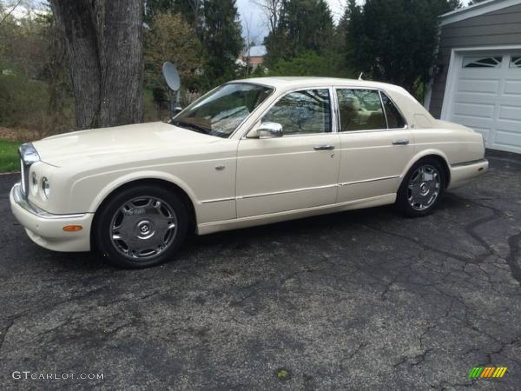 2009 Arnage R - Porcelain / Magnolia photo #1