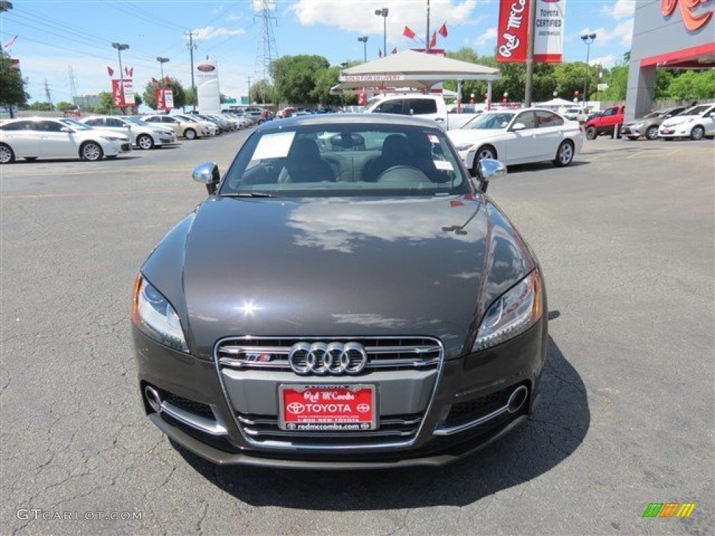 2014 TT S 2.0T quattro Coupe - Oolong Gray Metallic / Black photo #2