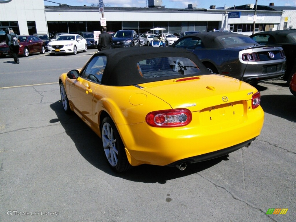 2009 MX-5 Miata Grand Touring Roadster - Competition Yellow / Black photo #4