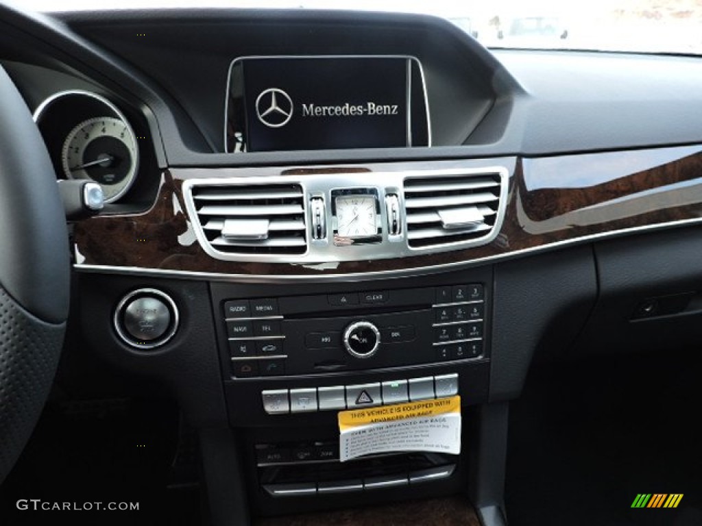 2016 Mercedes-Benz E 350 4Matic Sedan Controls Photo #103493084