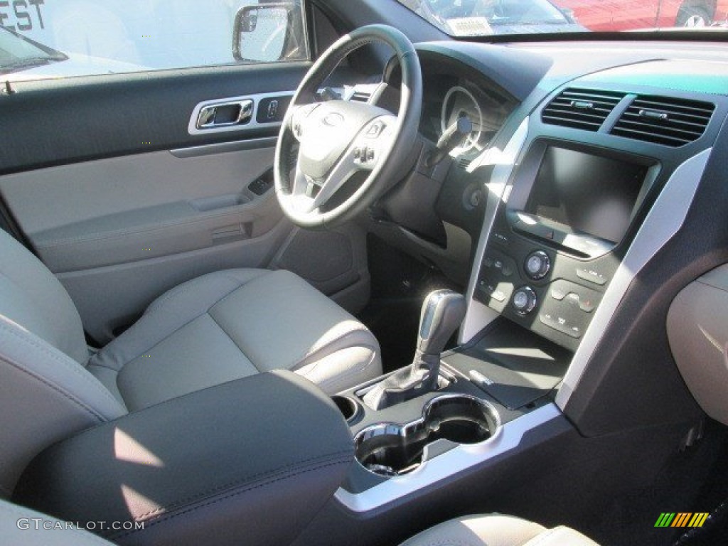 2015 Explorer XLT - Bronze Fire / Medium Light Stone photo #23