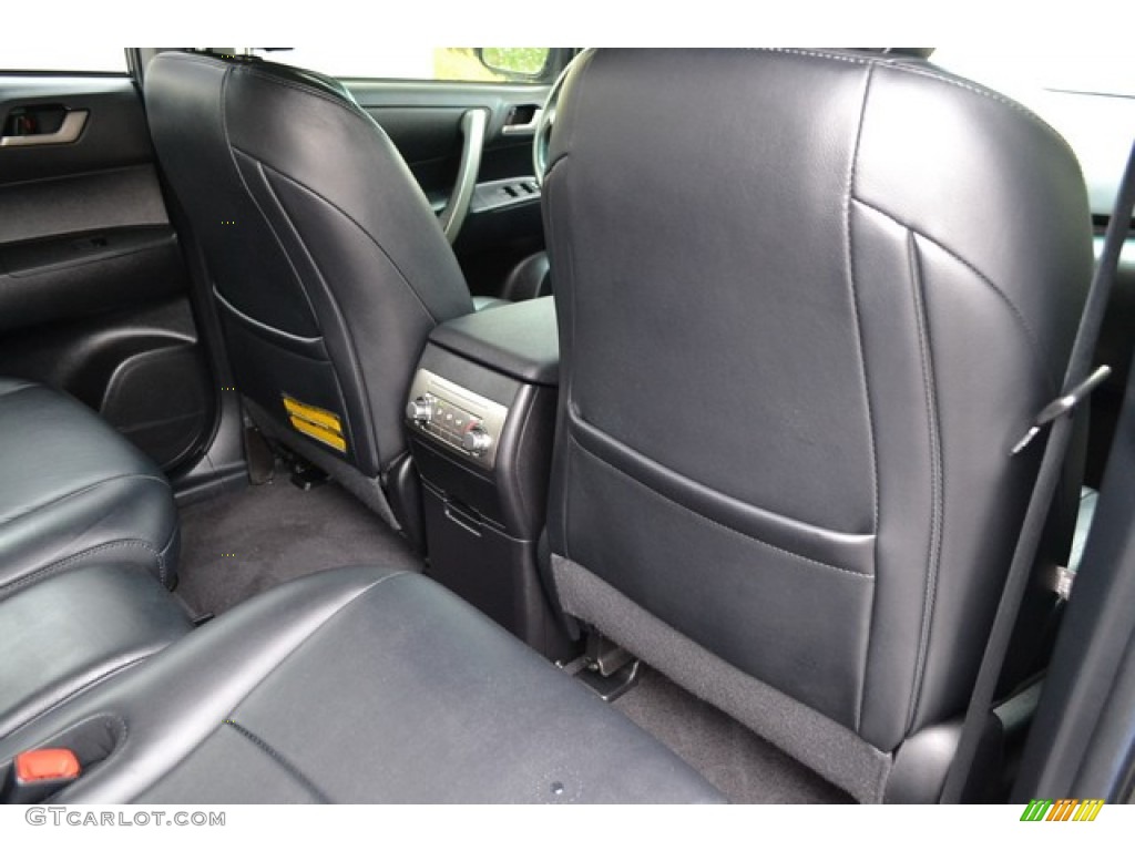 2011 Toyota Highlander SE 4WD Rear Seat Photo #103497338