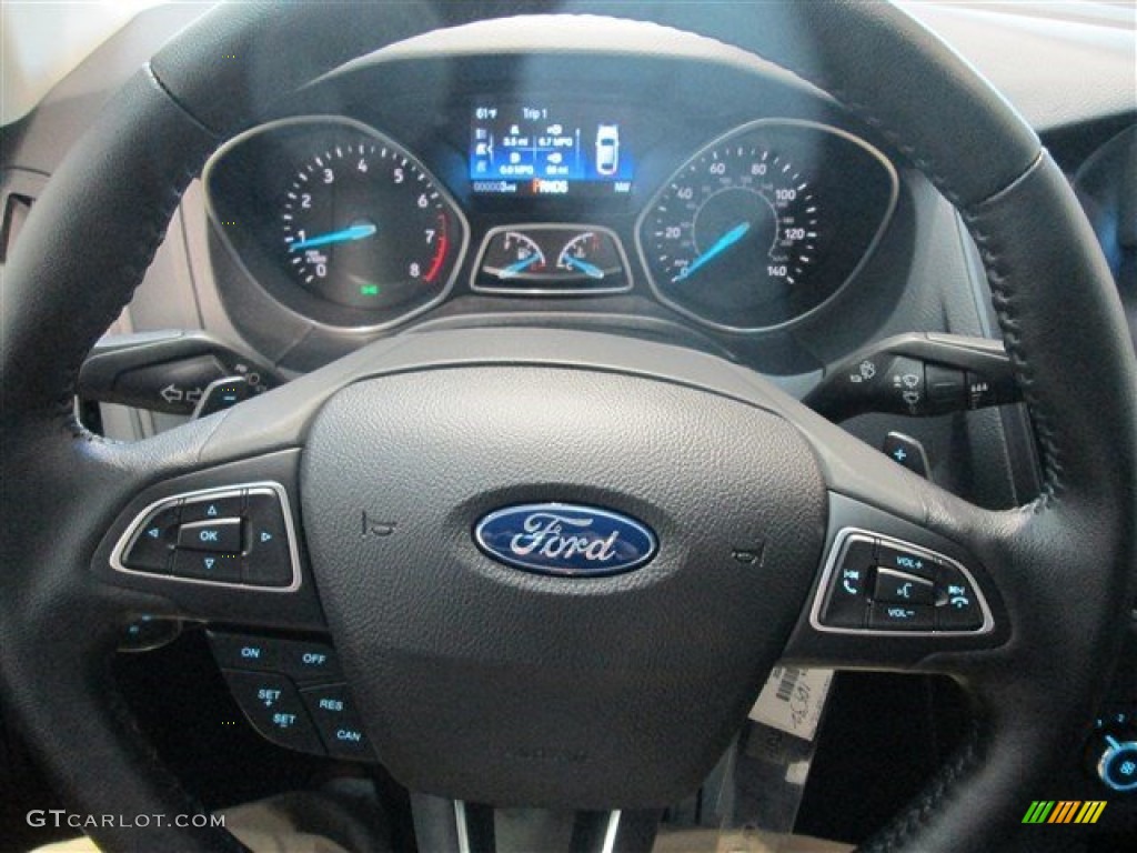 2015 Focus SE Sedan - Ruby Red Metallic / Charcoal Black photo #18