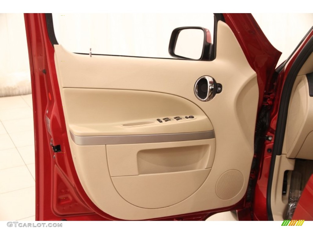2010 HHR LT - Crystal Red Metallic Tintcoat / Cashmere photo #4