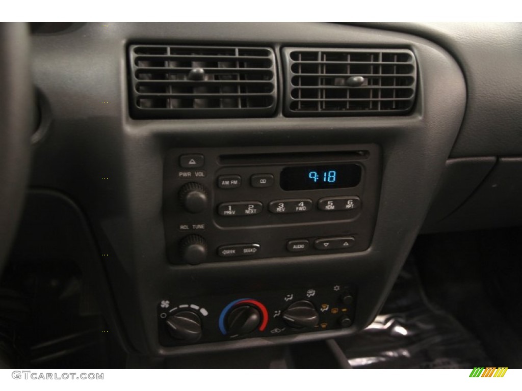 2004 Cavalier Coupe - Victory Red / Graphite photo #8