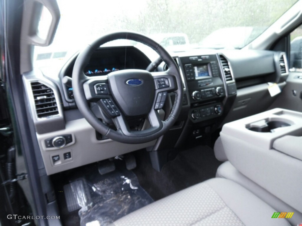 2015 Ford F150 XLT SuperCab 4x4 Medium Earth Gray Dashboard Photo #103503464