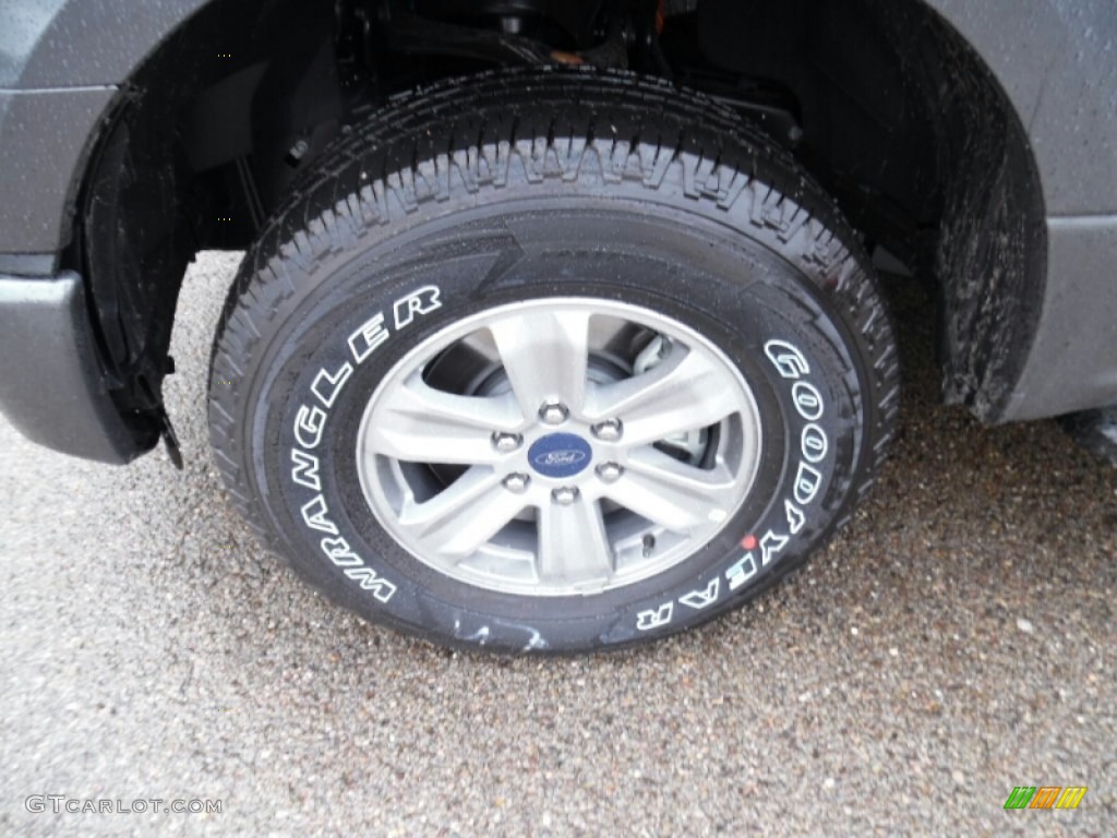 2015 F150 XLT SuperCrew 4x4 - Magnetic Metallic / Black photo #11