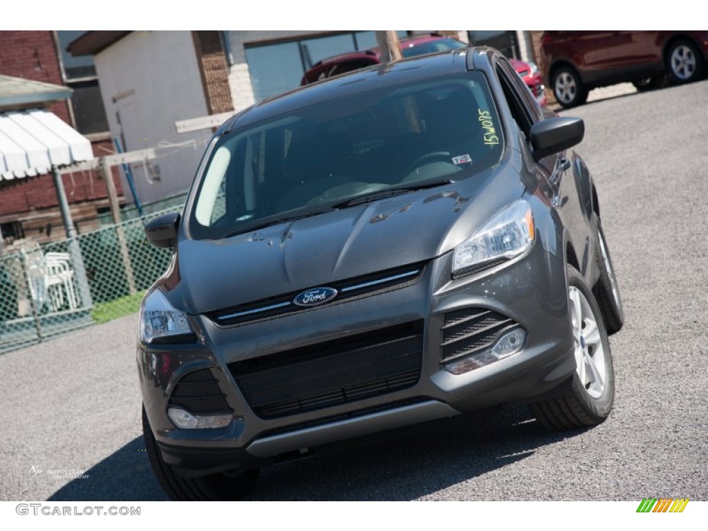 2015 Escape SE 4WD - Magnetic Metallic / Charcoal Black photo #2