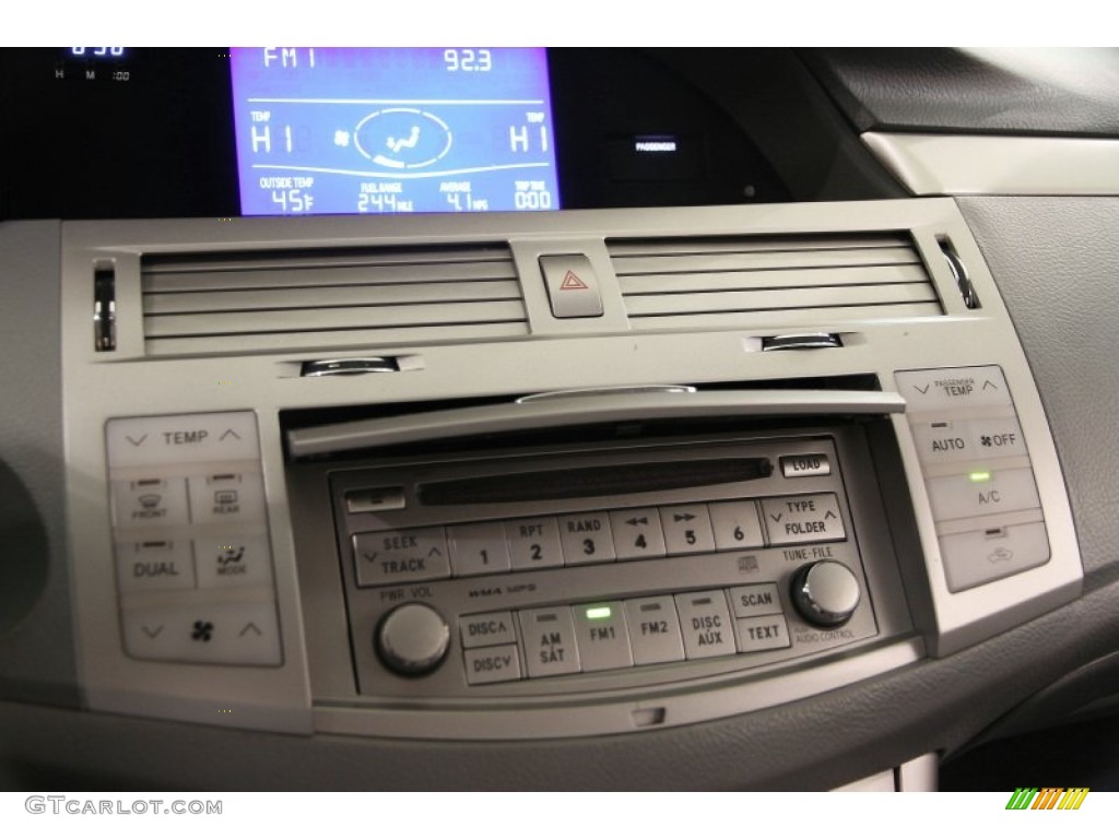 2008 Toyota Avalon XL Controls Photos