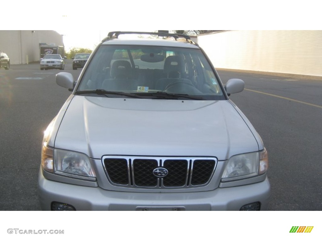 2001 Forester 2.5 S - Silverthorn Metallic / Gray photo #2