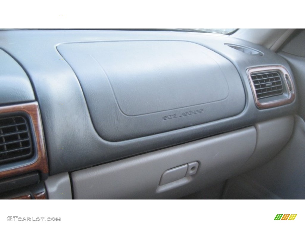 2001 Forester 2.5 S - Silverthorn Metallic / Gray photo #13