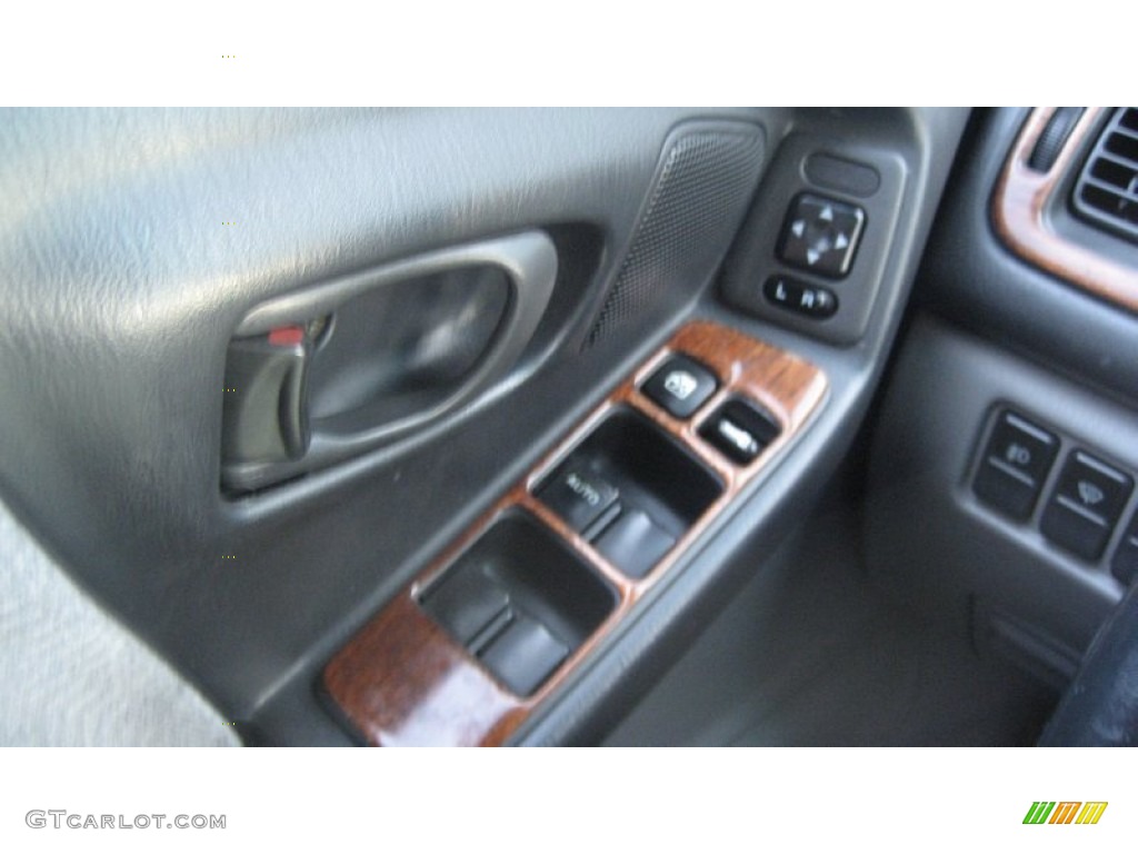 2001 Forester 2.5 S - Silverthorn Metallic / Gray photo #18