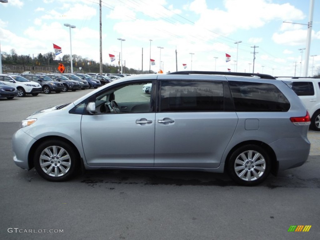 2011 Sienna Limited - Silver Sky Metallic / Light Gray photo #6