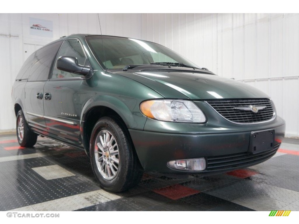 2001 Town & Country Limited - Shale Green Metallic / Taupe photo #5