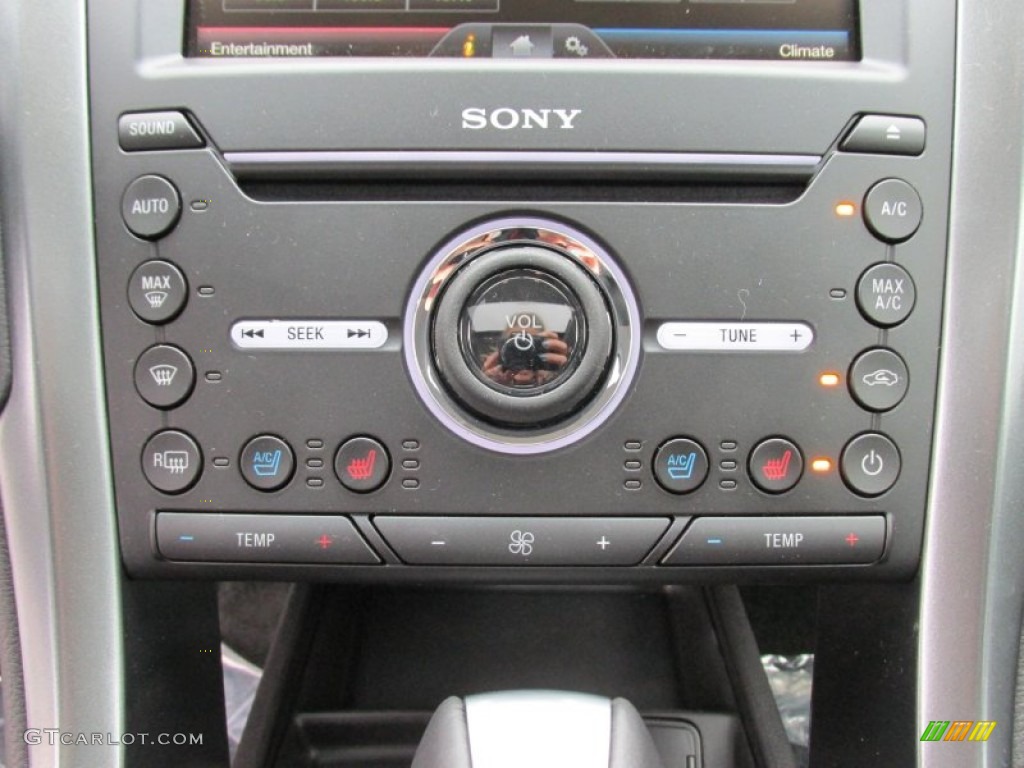 2016 Ford Fusion Titanium Controls Photo #103515647