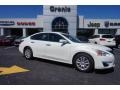 Pearl White - Altima 2.5 S Photo No. 1