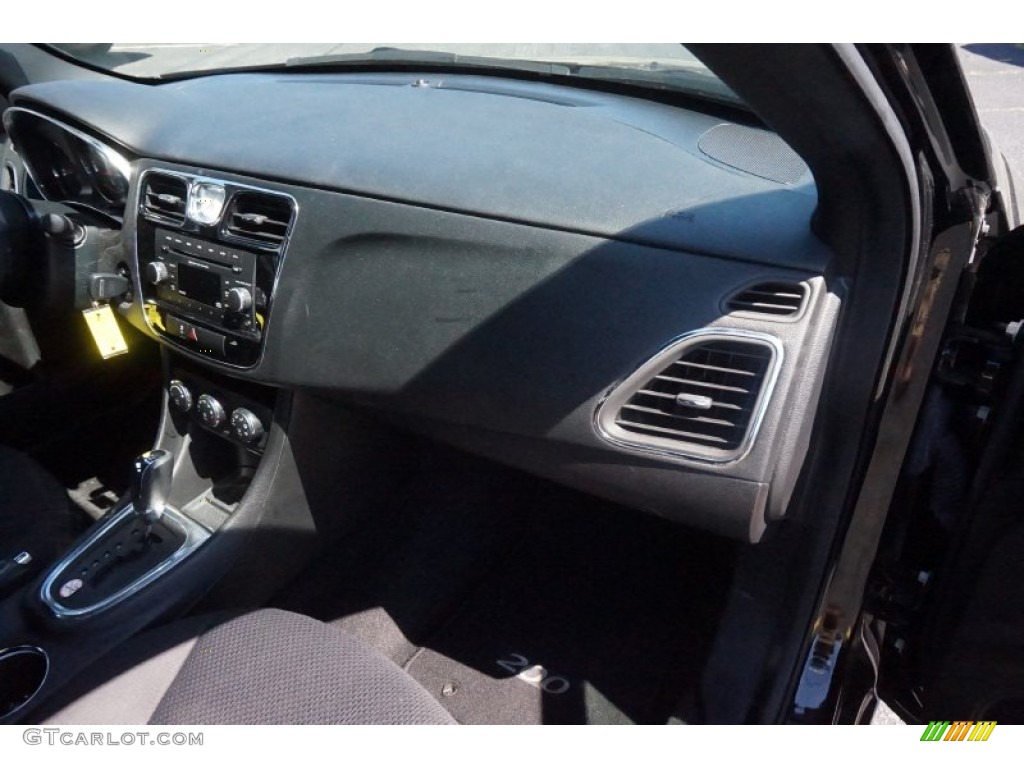 2014 200 Touring Sedan - Black Clear Coat / Black photo #19