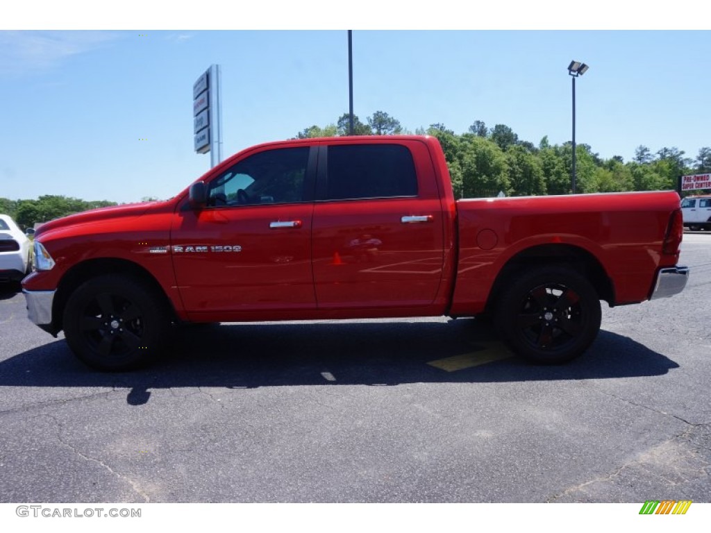 2011 Ram 1500 Big Horn Crew Cab 4x4 - Flame Red / Dark Slate Gray/Medium Graystone photo #4