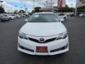 Super White - Camry SE Photo No. 2