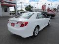 Super White - Camry SE Photo No. 7