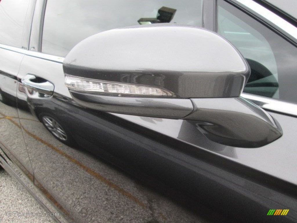 2016 Fusion Titanium - Magnetic Metallic / Charcoal Black photo #13