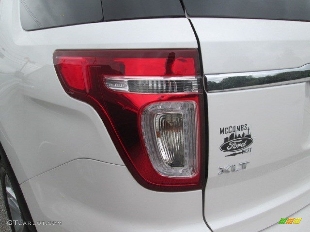 2015 Explorer XLT - White Platinum / Charcoal Black photo #4