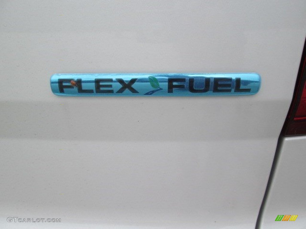 2015 Explorer XLT - White Platinum / Charcoal Black photo #7