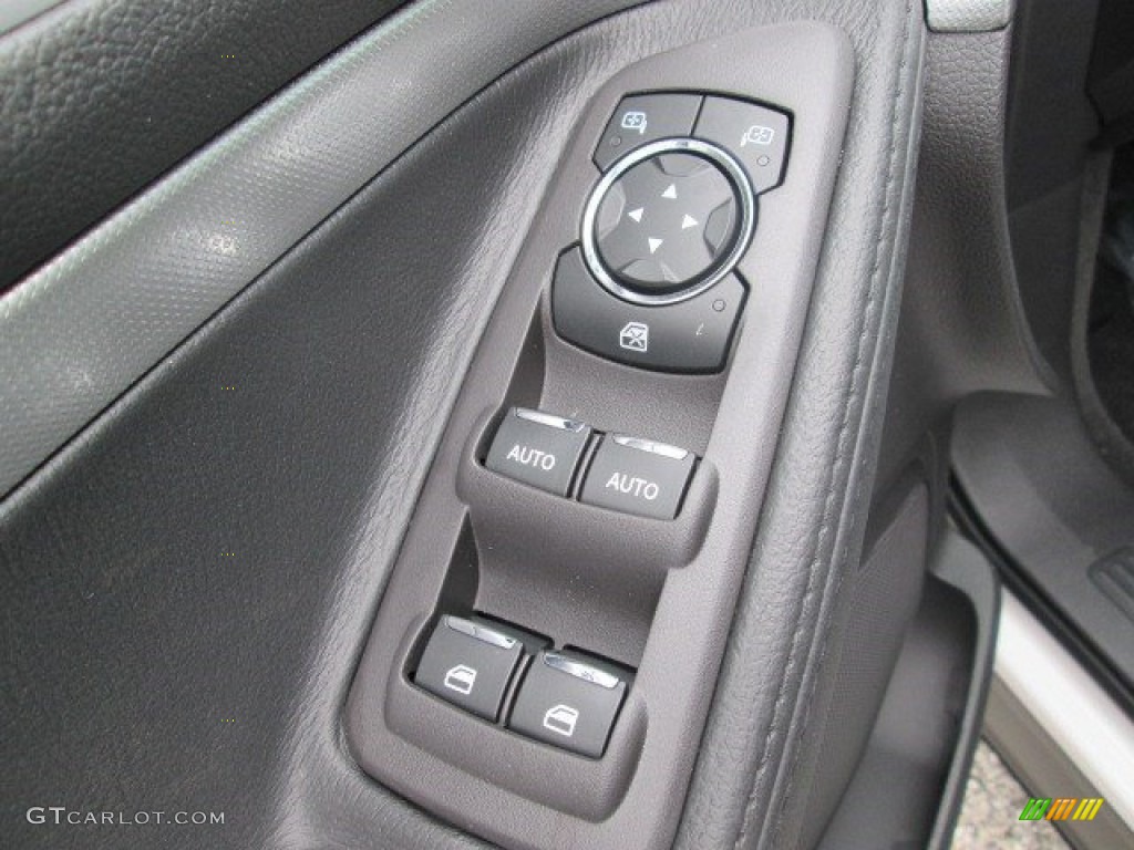 2015 Explorer XLT - White Platinum / Charcoal Black photo #35