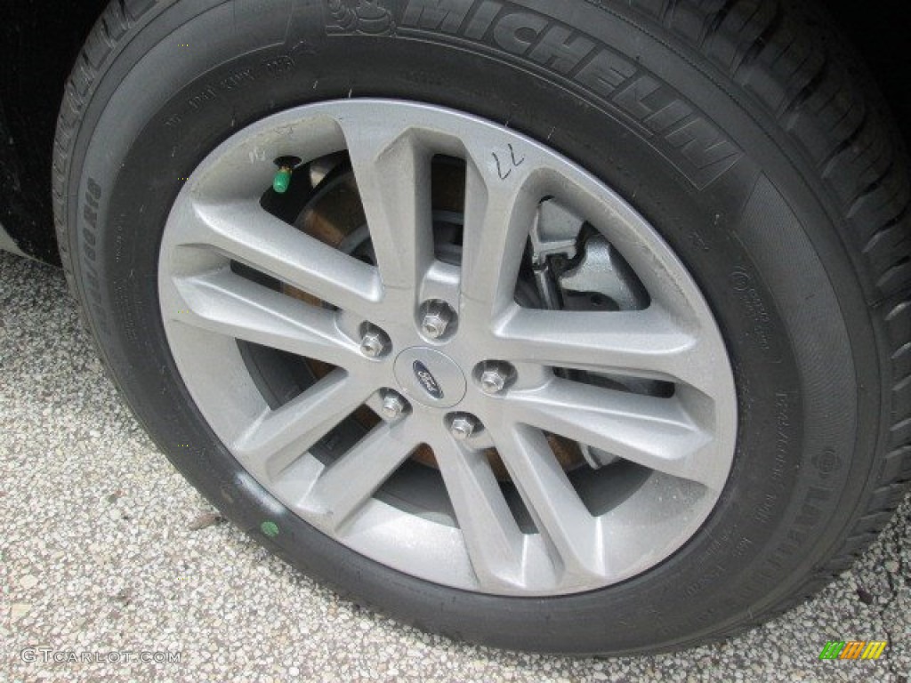 2015 Explorer XLT - White Platinum / Medium Light Stone photo #14