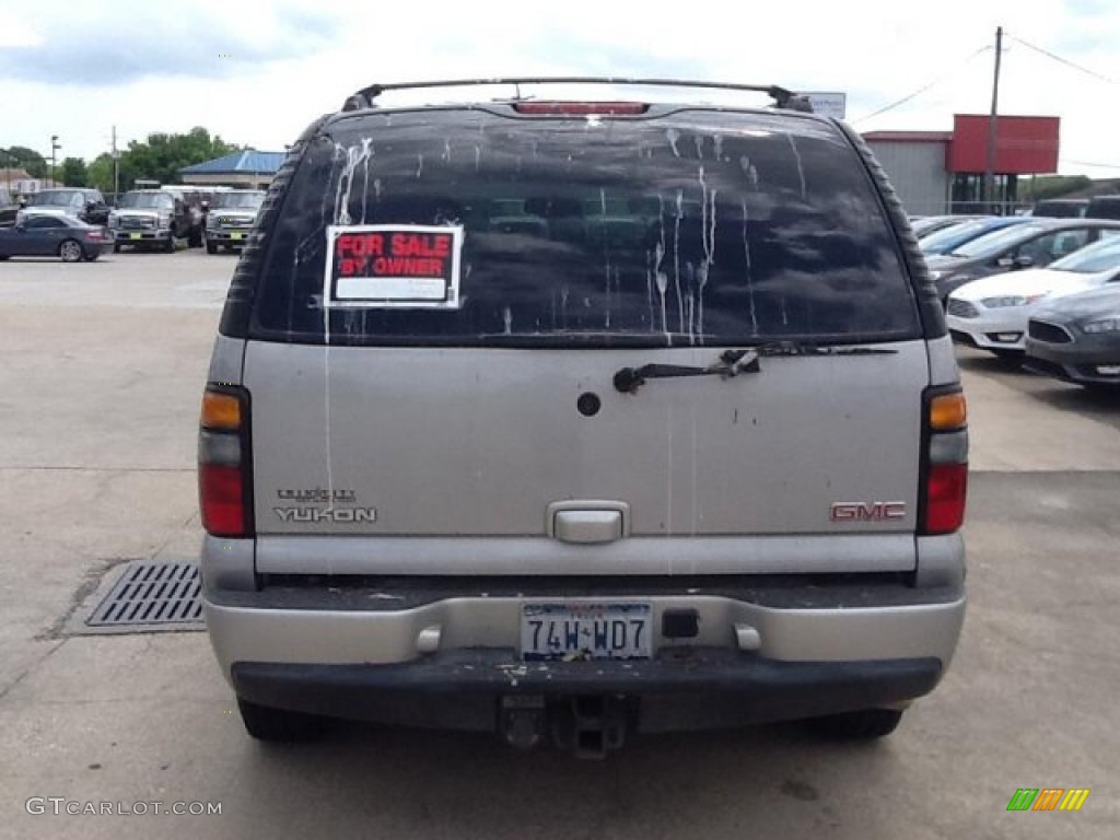2004 Yukon Denali AWD - Silver Birch Metallic / Stone Gray photo #3