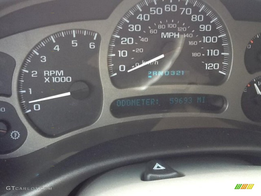 2004 Yukon Denali AWD - Silver Birch Metallic / Stone Gray photo #9