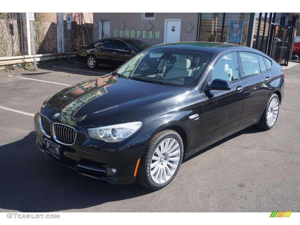 Black Sapphire Metallic BMW 5 Series