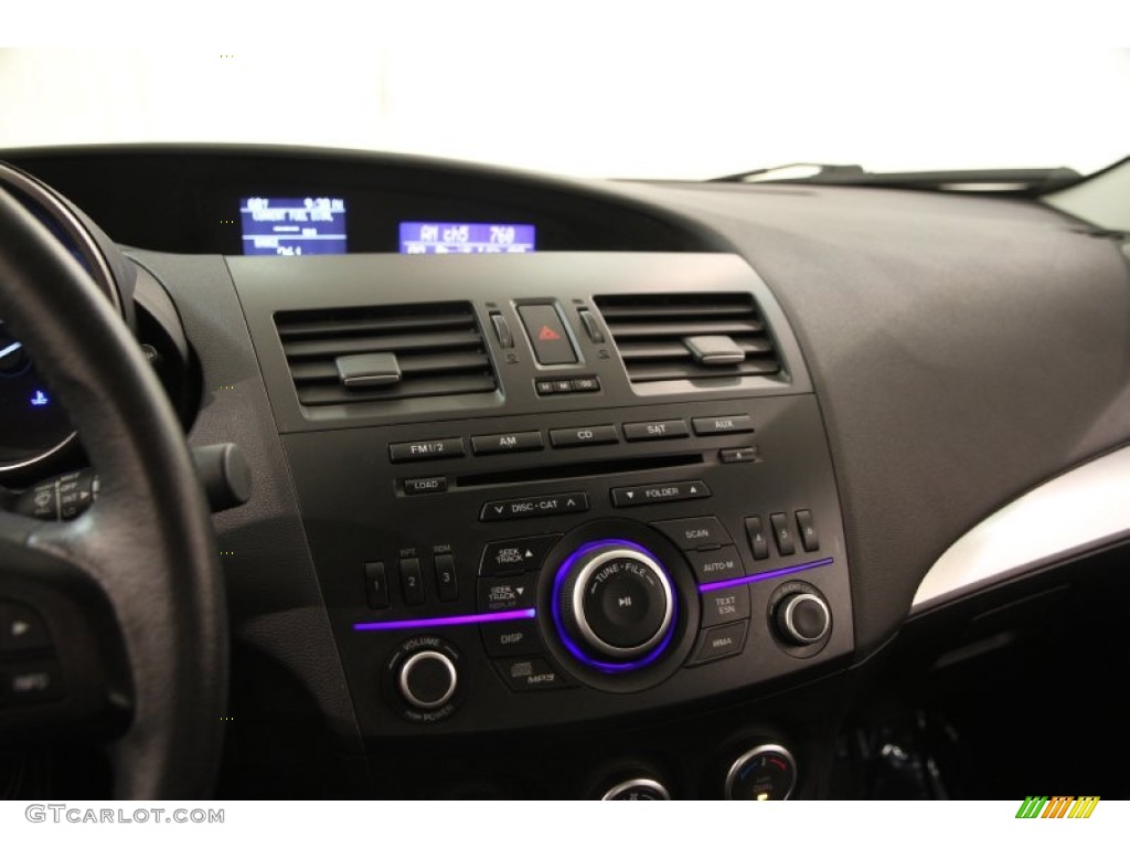 2013 Mazda MAZDA3 i Touring 4 Door Controls Photo #103539251