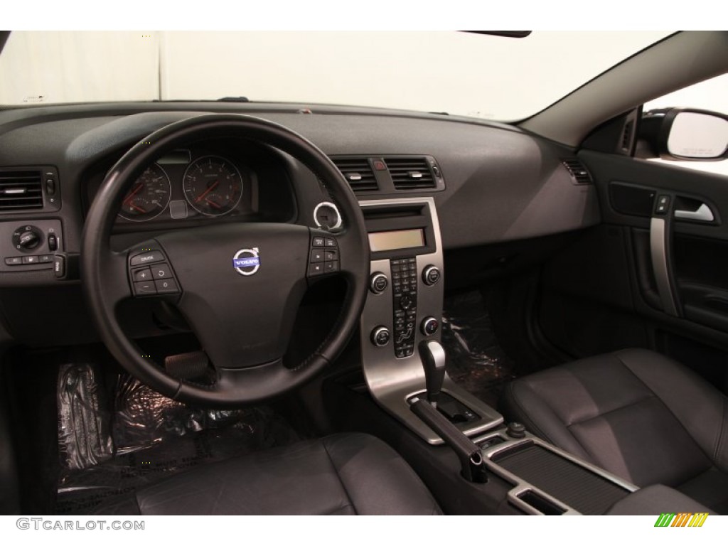 2010 C70 T5 - Black / Off Black photo #7