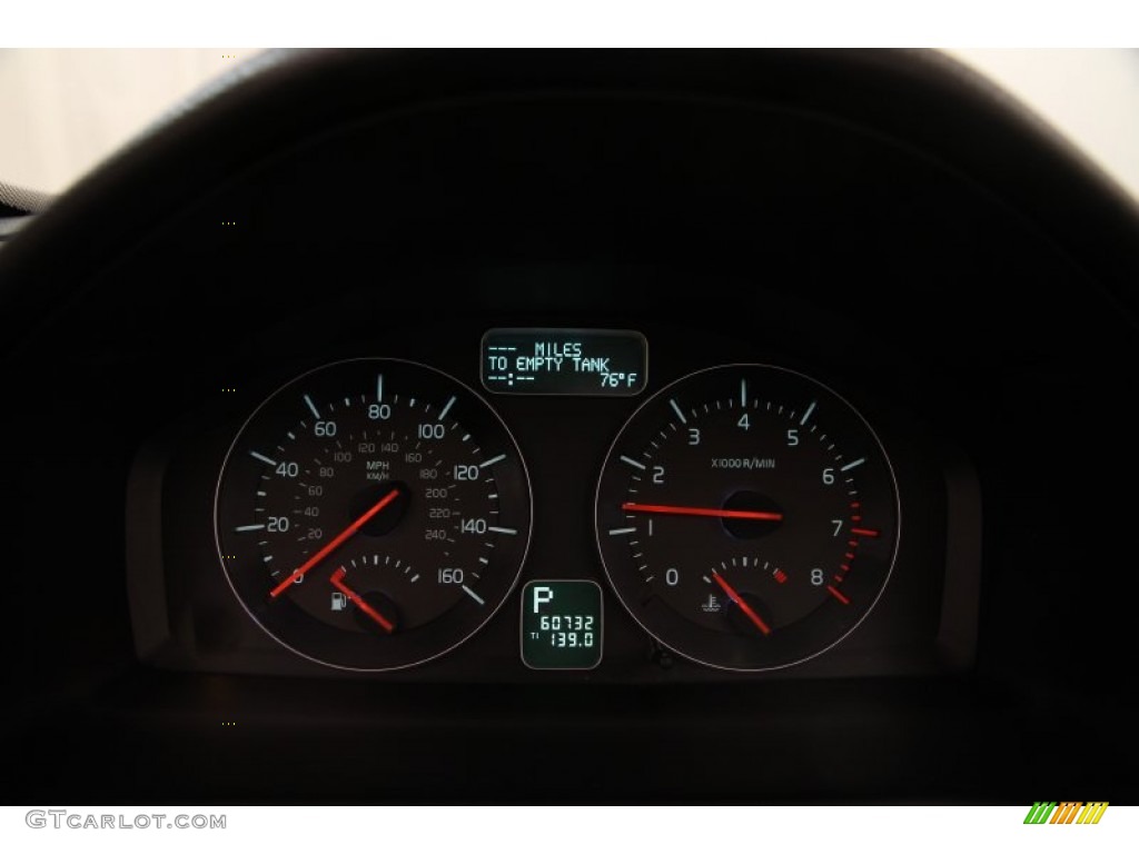 2010 C70 T5 - Black / Off Black photo #9