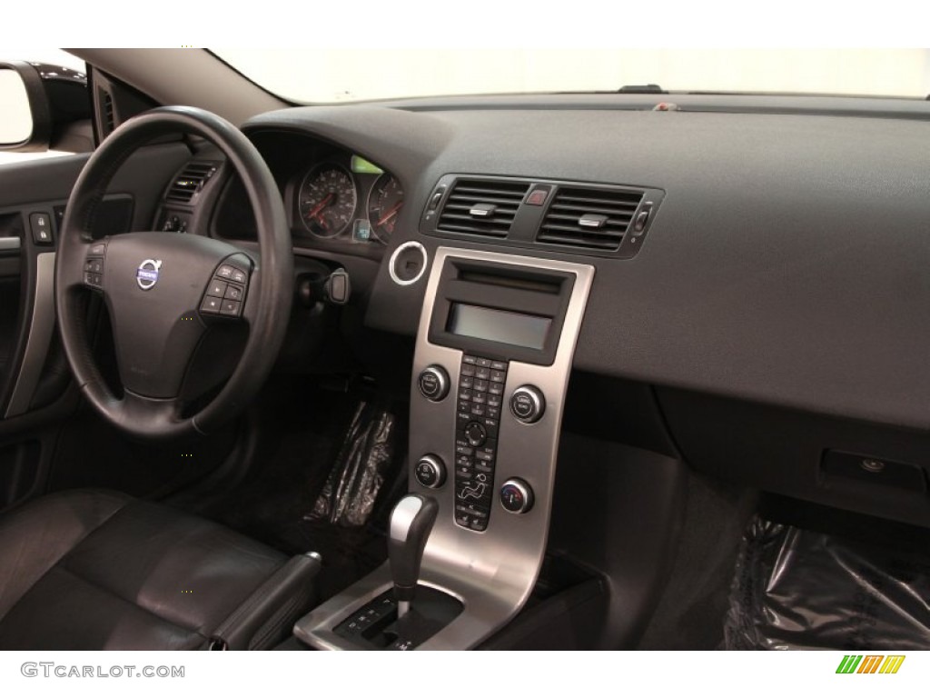 2010 C70 T5 - Black / Off Black photo #15