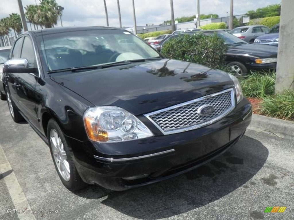 2005 Five Hundred Limited - Black / Pebble Beige photo #1