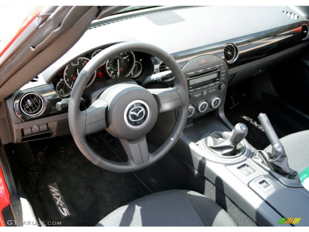 Black Cloth Interior 2015 Mazda MX-5 Miata Sport Roadster Photo #103543781