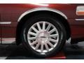 2003 Lincoln Town Car Signature Wheel and Tire Photo