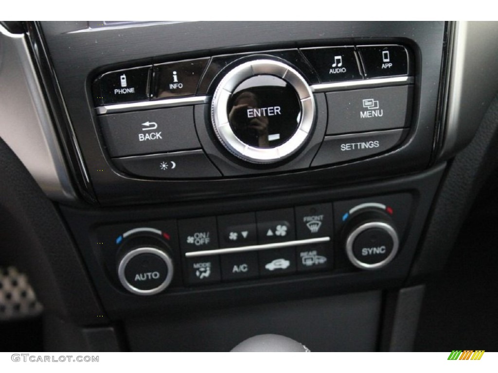 2016 Acura ILX Premium Controls Photo #103549808