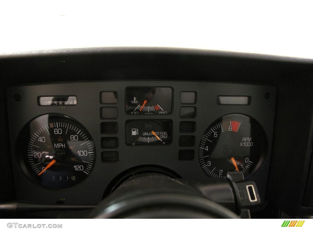 1988 Pontiac Fiero GT Gauges Photo #103554033