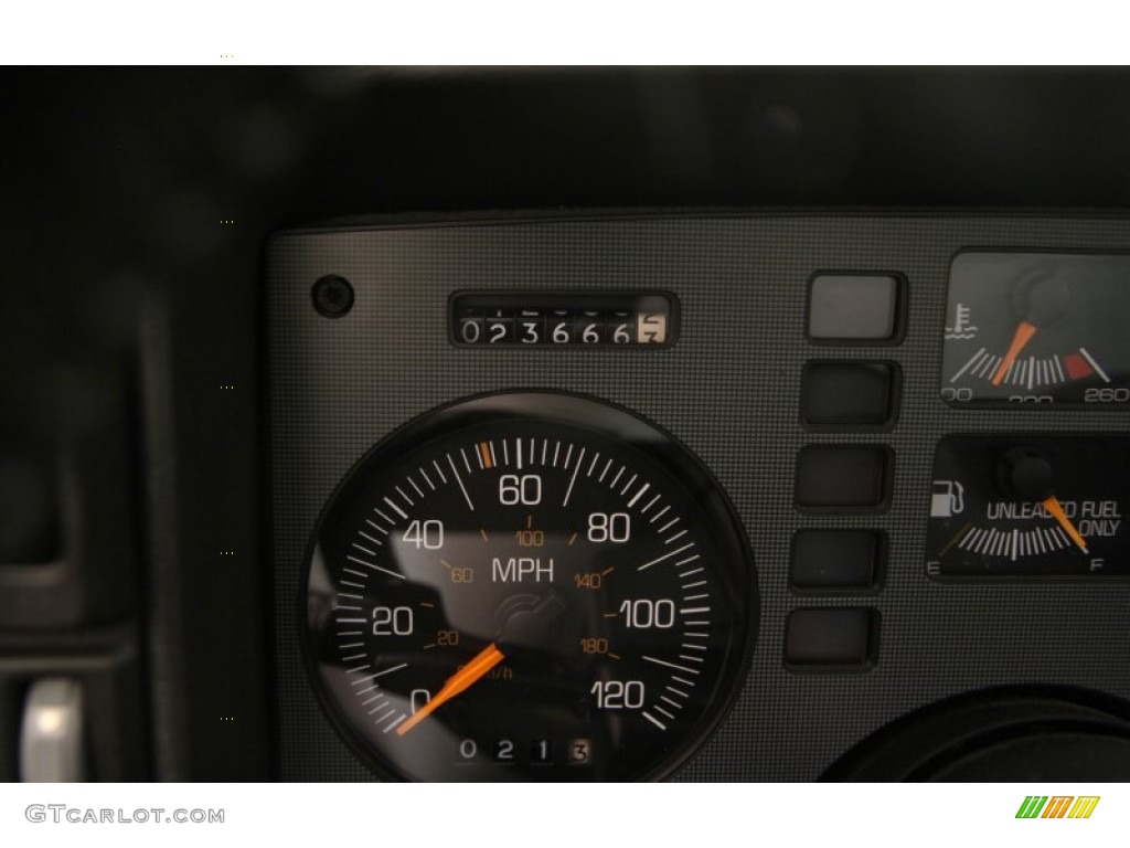 1988 Pontiac Fiero GT Gauges Photo #103554045