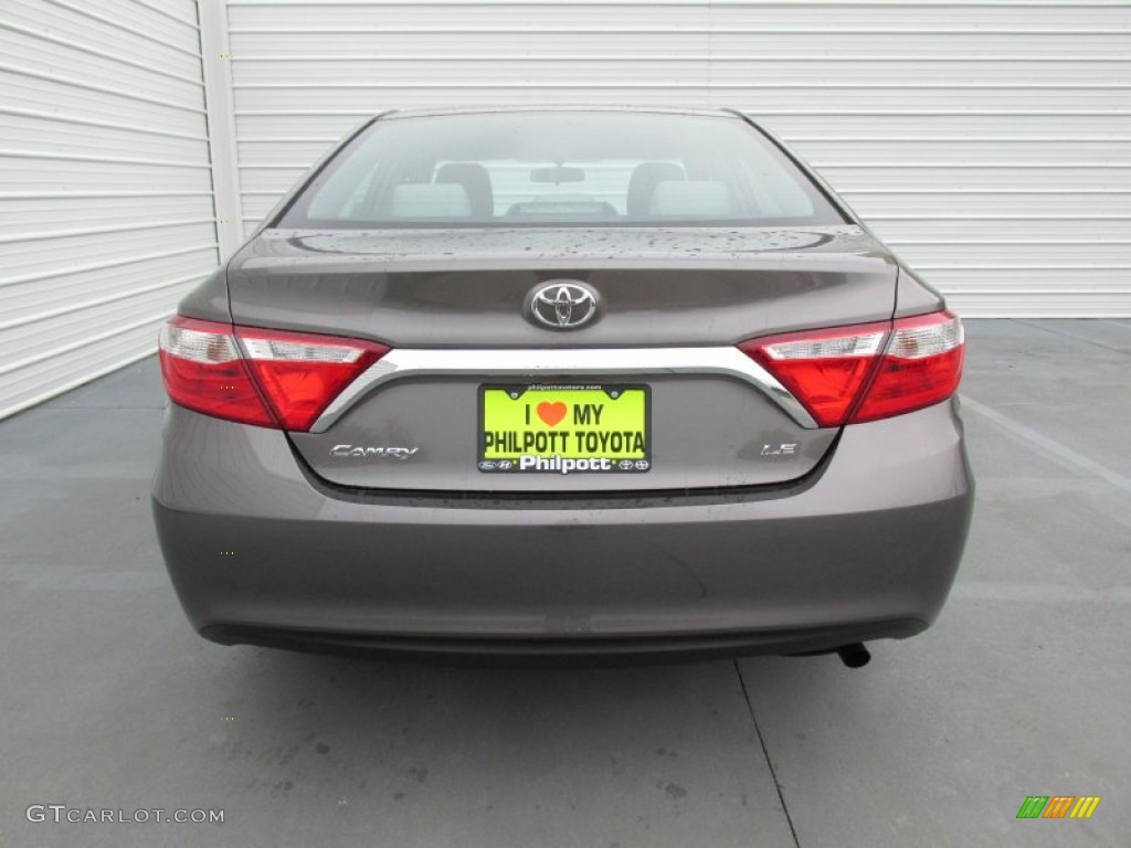 2015 Camry LE - Predawn Gray Mica / Ash photo #5