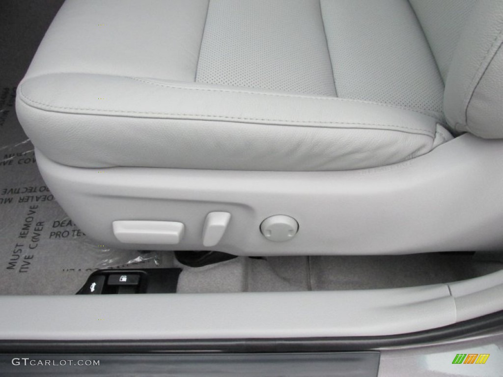 2015 Camry LE - Predawn Gray Mica / Ash photo #22