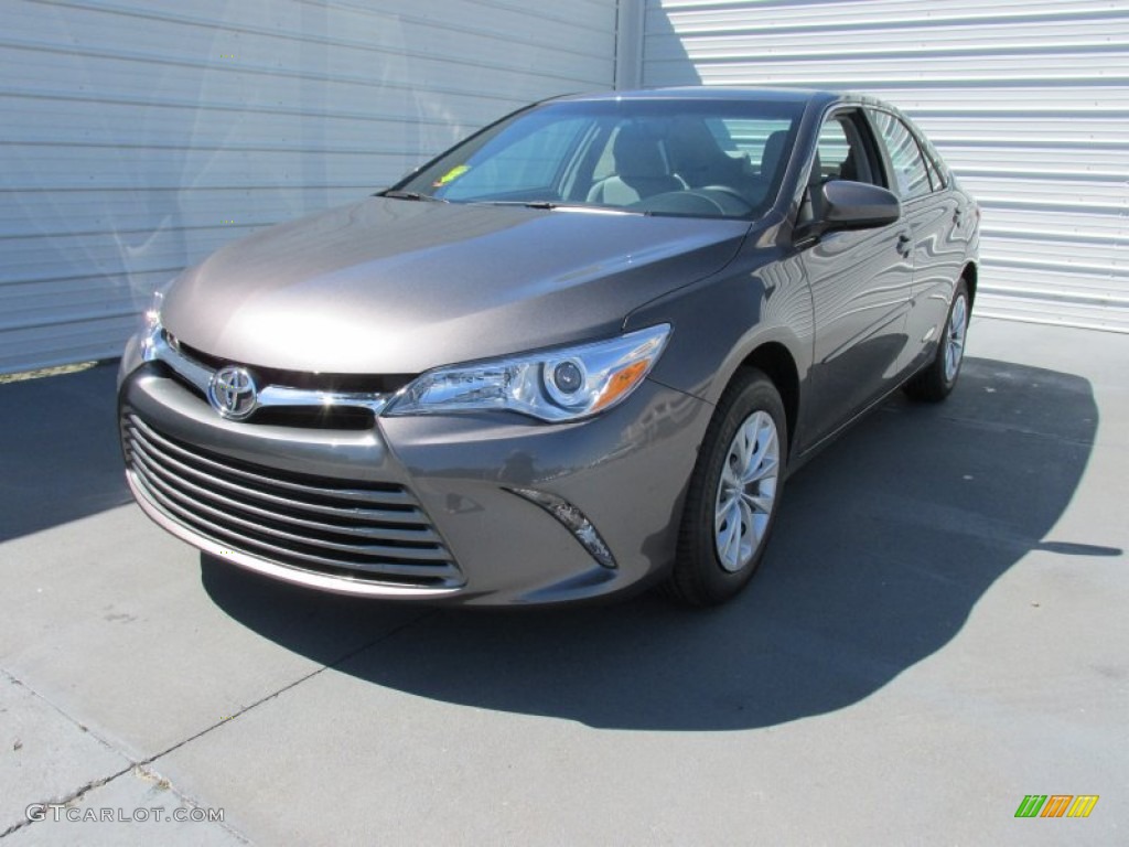 2015 Camry LE - Predawn Gray Mica / Ash photo #7